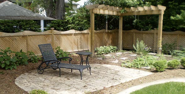 Sprucing Up Your Backyard With Easy and Affordable DIY Ideas
